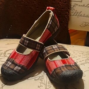 KEEN Harvest Red/Brown Mary Jane Shoes, Size 9